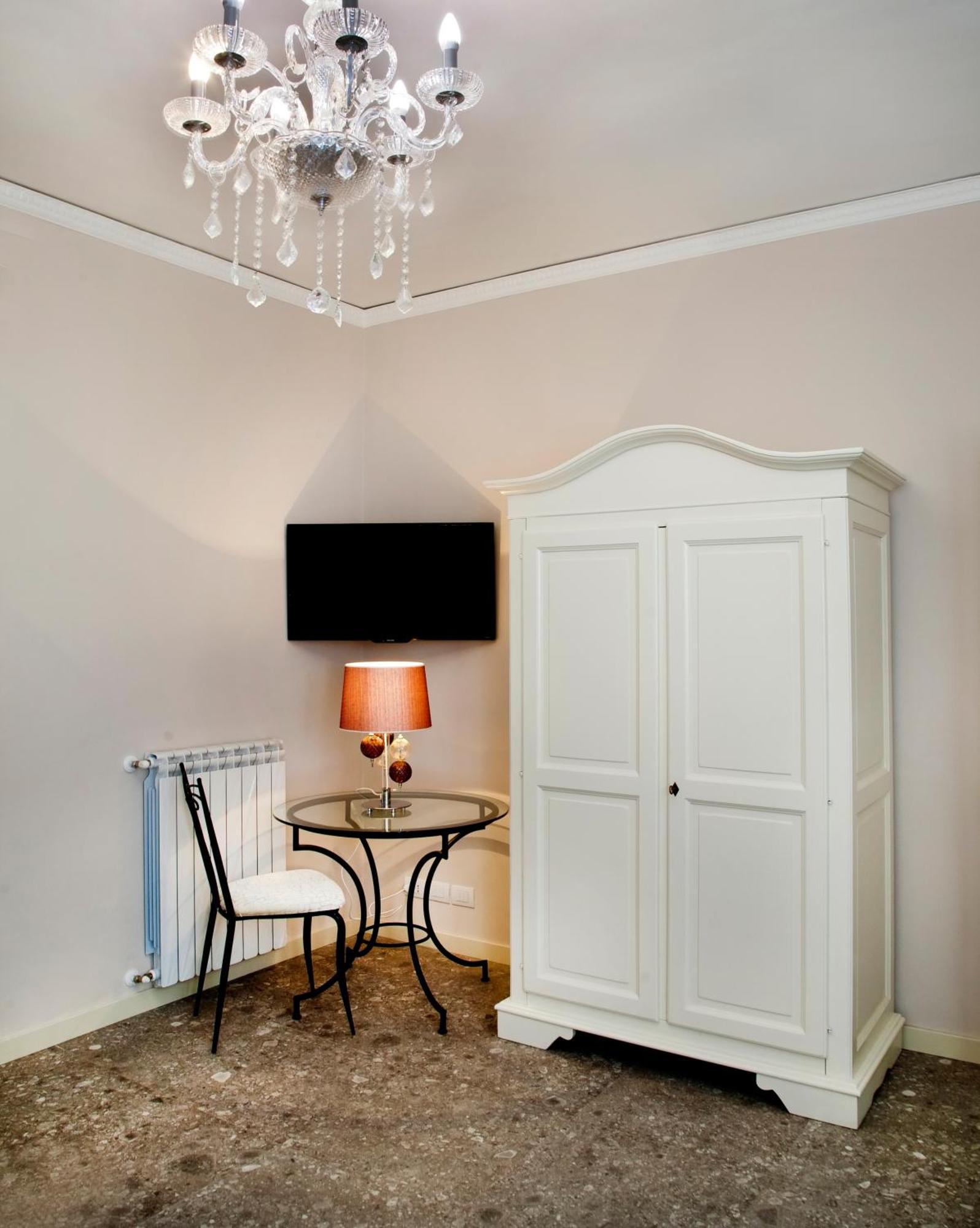 Porta Di Mezzo Luxury Suites & Rooms Taormina Phòng bức ảnh